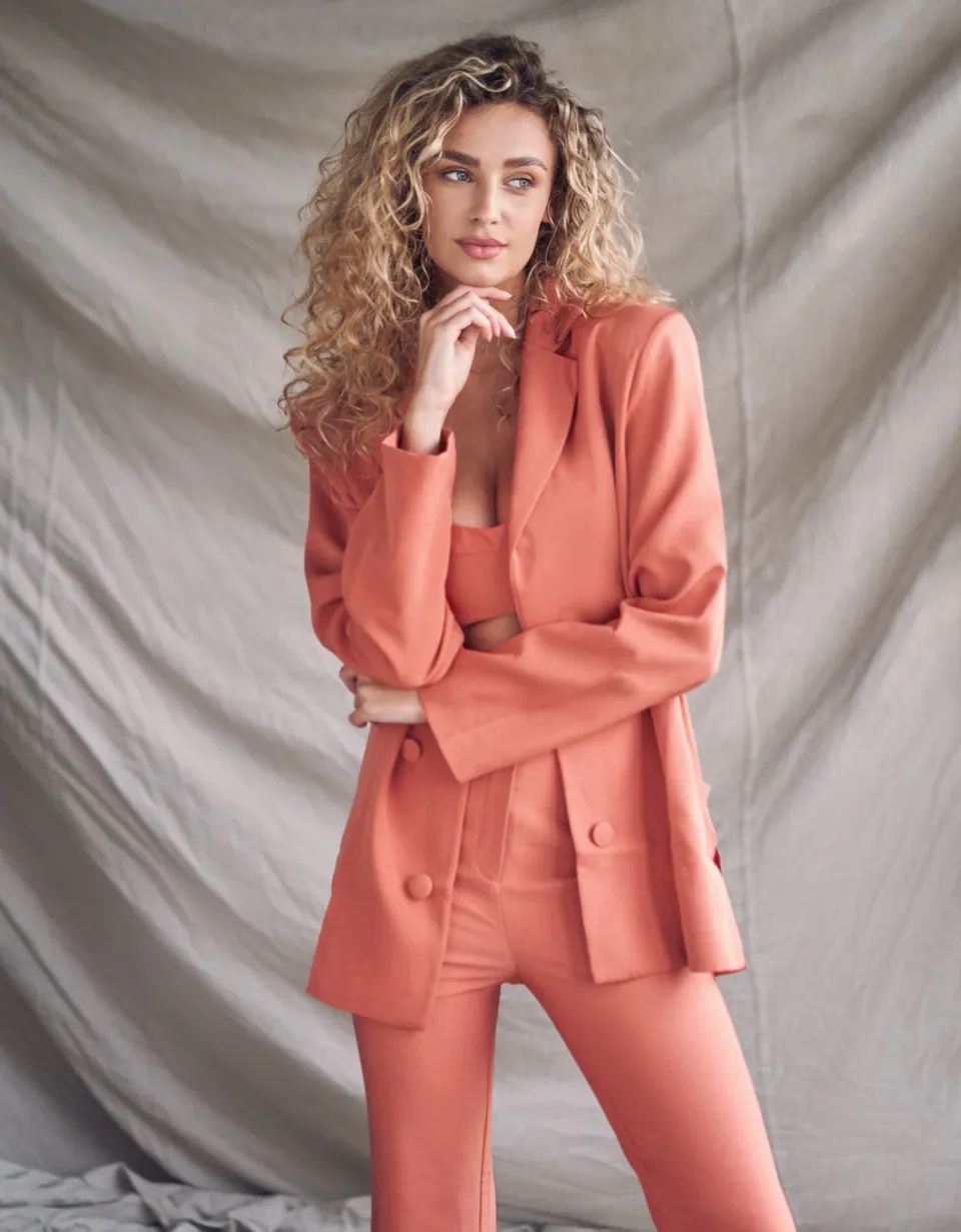 Izzy S, portfolio image 10