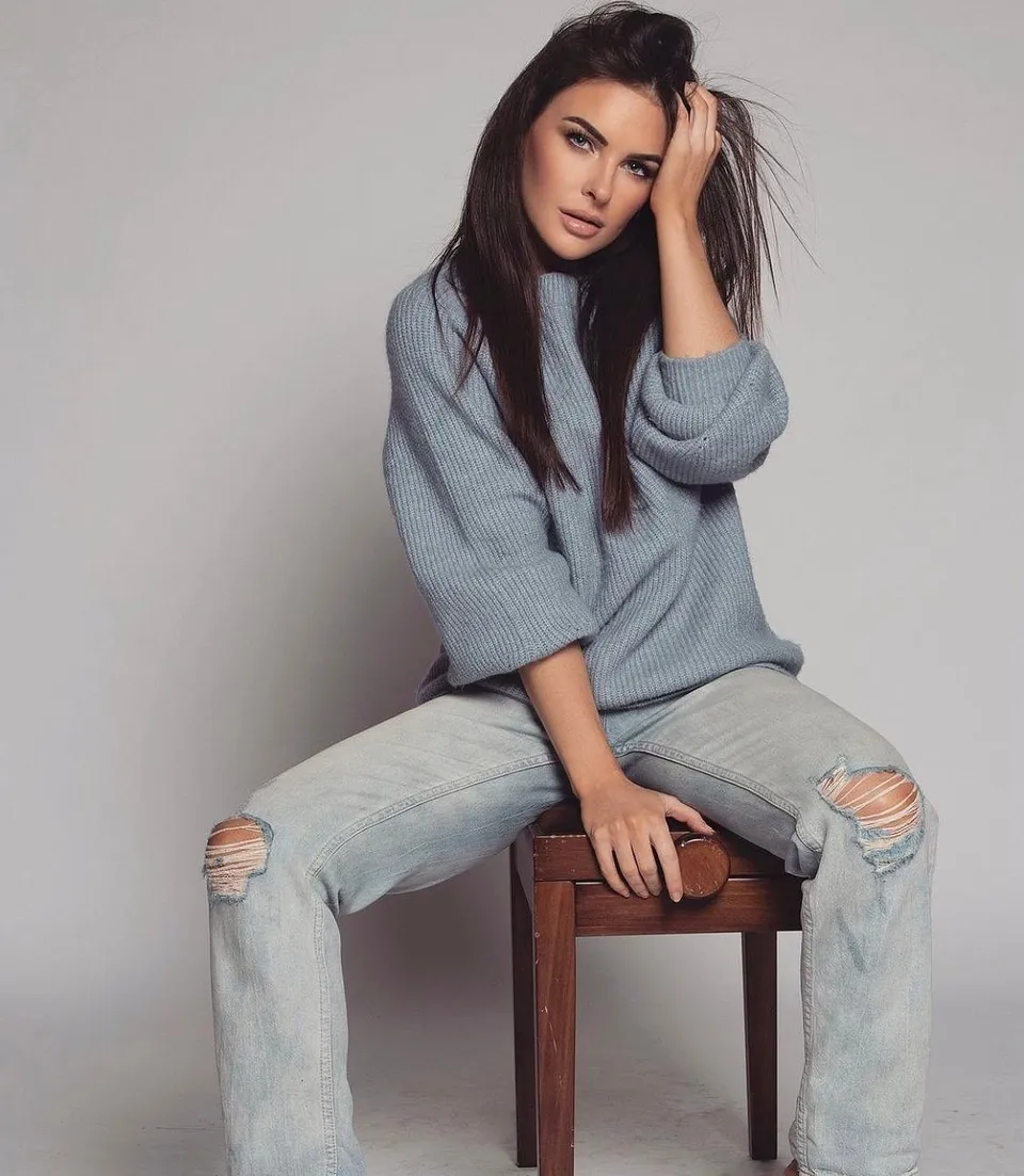Alice B, portfolio image 12