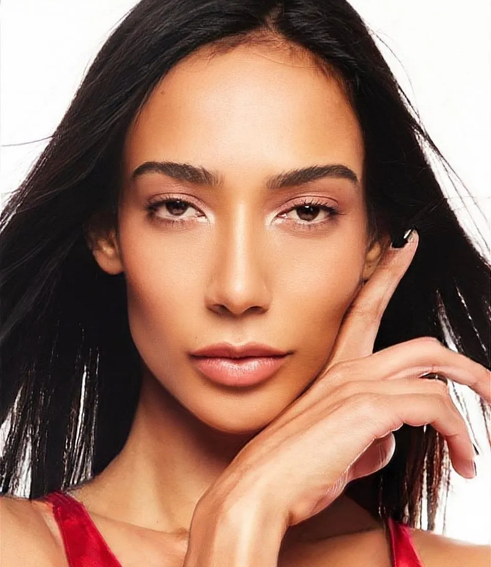Luana B, portfolio image 1