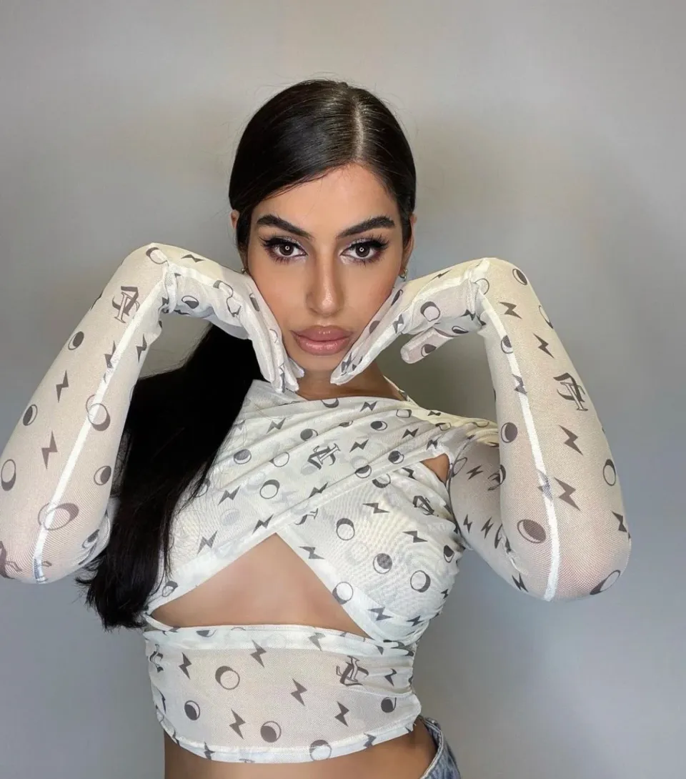 Niloufar A, portfolio image 7