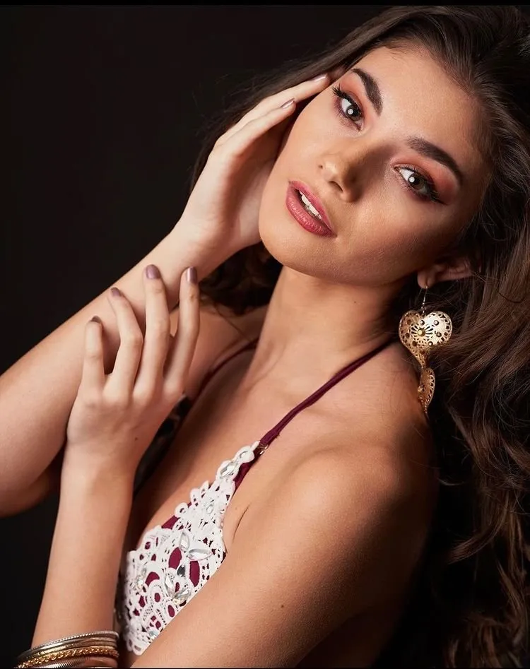 Elle B, portfolio image 4