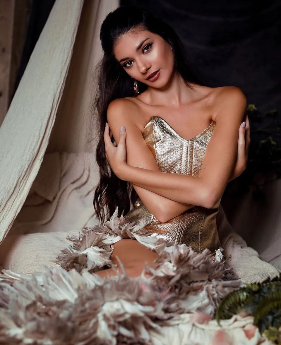 Elle B, portfolio image 14