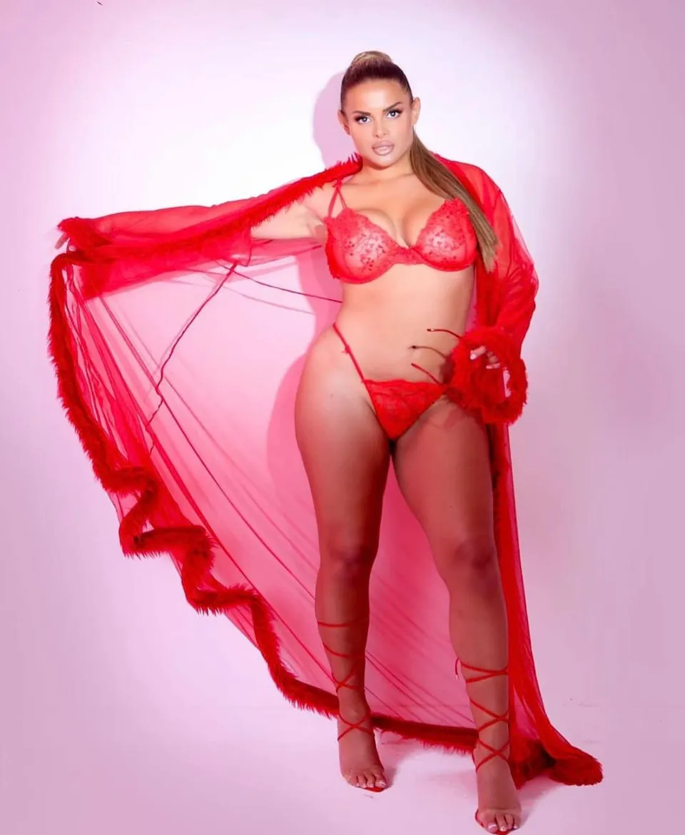 Poppy V, portfolio image 16