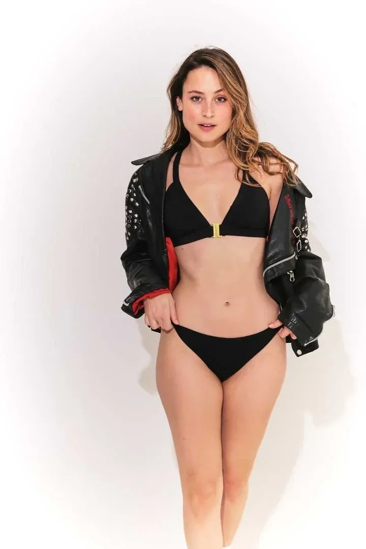 Mila O, portfolio image 12