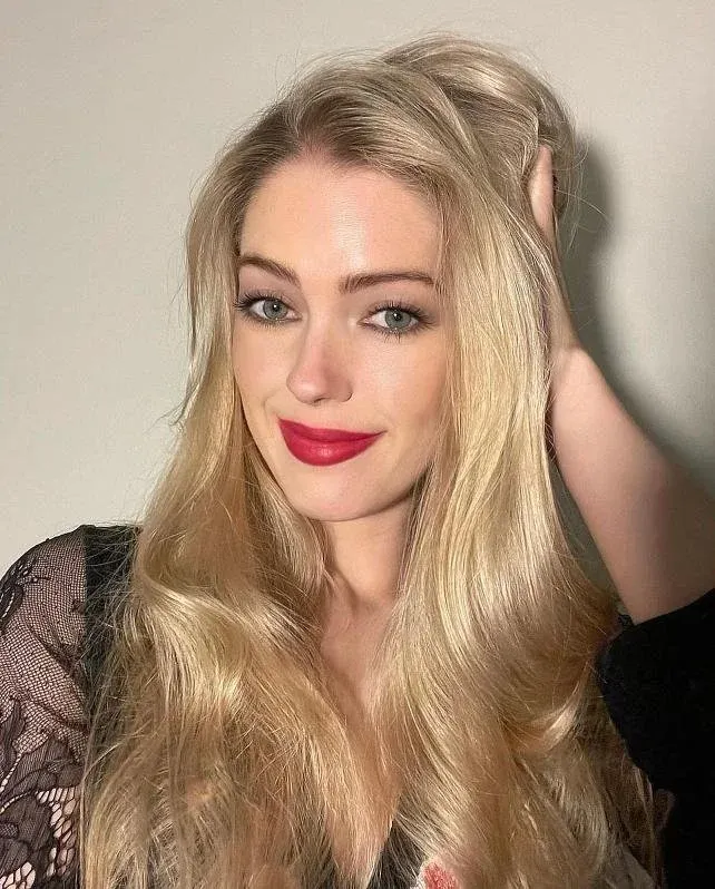 Sophie R, portfolio image 20